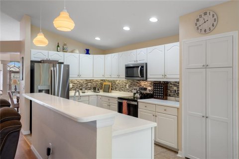 House in Spring Hill, Florida 3 bedrooms, 186.18 sq.m. № 2110474 - photo 18