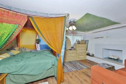 Casa en venta en Brandon, Florida, 4 dormitorios, 261.8 m2 № 2156989 - foto 28