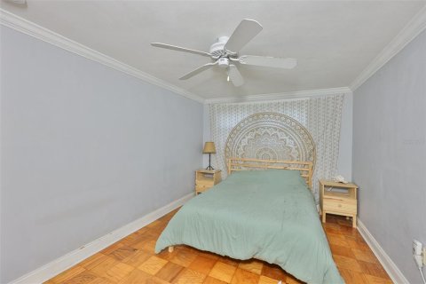Casa en venta en Brandon, Florida, 4 dormitorios, 261.8 m2 № 2156989 - foto 21