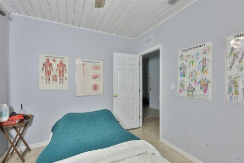 Casa en venta en Brandon, Florida, 4 dormitorios, 261.8 m2 № 2156989 - foto 13