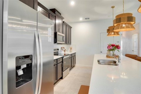 Villa ou maison à vendre à Kissimmee, Floride: 7 chambres, 277.5 m2 № 2136157 - photo 20