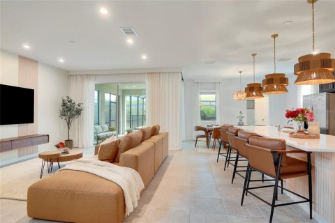 Villa ou maison à vendre à Kissimmee, Floride: 7 chambres, 277.5 m2 № 2136157 - photo 13