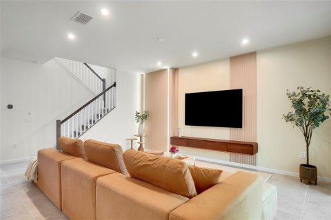Villa ou maison à vendre à Kissimmee, Floride: 7 chambres, 277.5 m2 № 2136157 - photo 15