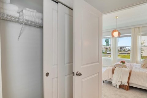 Villa ou maison à vendre à Kissimmee, Floride: 7 chambres, 277.5 m2 № 2136157 - photo 11