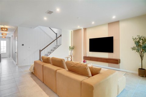 Villa ou maison à vendre à Kissimmee, Floride: 7 chambres, 277.5 m2 № 2136157 - photo 24
