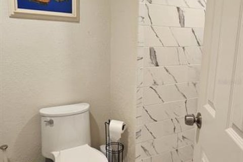 Condo in Clearwater, Florida, 2 bedrooms  № 2390997 - photo 17