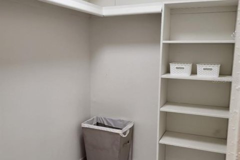 Condo in Clearwater, Florida, 2 bedrooms  № 2390997 - photo 28