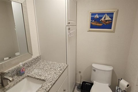 Condo in Clearwater, Florida, 2 bedrooms  № 2390997 - photo 19