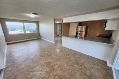Casa en alquiler en New Port Richey, Florida, 3 dormitorios, 127.09 m2 № 2403120 - foto 14
