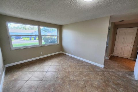 Casa en alquiler en New Port Richey, Florida, 3 dormitorios, 127.09 m2 № 2403120 - foto 11