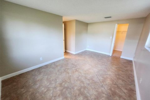 Casa en alquiler en New Port Richey, Florida, 3 dormitorios, 127.09 m2 № 2403120 - foto 18