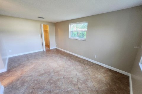 Casa en alquiler en New Port Richey, Florida, 3 dormitorios, 127.09 m2 № 2403120 - foto 16