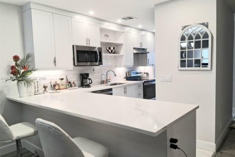 Condominio en Delray Beach, Florida, 2 dormitorios № 2088206