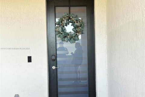 Снять в аренду кондоминиум в Дорал, Флорида 2 спальни, 105.44м2, № 1968784 - фото 6