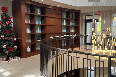 Снять в аренду кондоминиум в Дорал, Флорида 2 спальни, 105.44м2, № 1968784 - фото 27