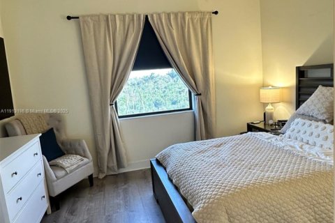 Снять в аренду кондоминиум в Дорал, Флорида 2 спальни, 105.44м2, № 1968784 - фото 13