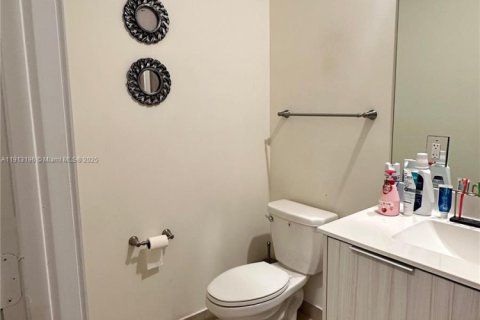 Снять в аренду кондоминиум в Дорал, Флорида 2 спальни, 105.44м2, № 1968784 - фото 22