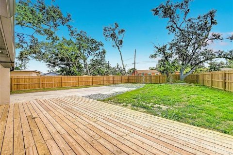 Casa en venta en Saint Petersburg, Florida, 4 dormitorios, 170.94 m2 № 2099766 - foto 29