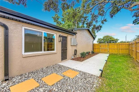 Casa en venta en Saint Petersburg, Florida, 4 dormitorios, 170.94 m2 № 2099766 - foto 28