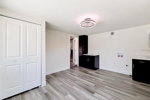 Casa en venta en Saint Petersburg, Florida, 4 dormitorios, 170.94 m2 № 2099766 - foto 27