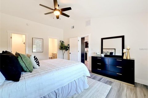 Casa en venta en Saint Petersburg, Florida, 4 dormitorios, 170.94 m2 № 2099766 - foto 16
