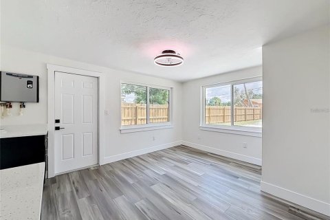 Casa en venta en Saint Petersburg, Florida, 4 dormitorios, 170.94 m2 № 2099766 - foto 26