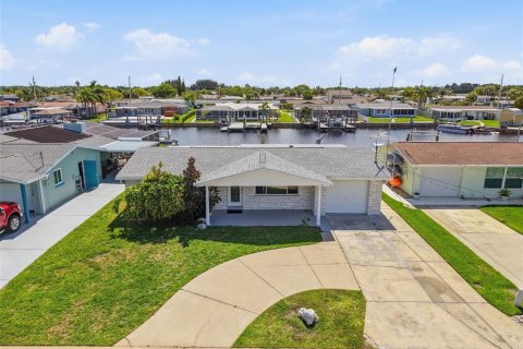 Casa en Hudson, Florida 2 dormitorios, 110.74 m2 № 2102469