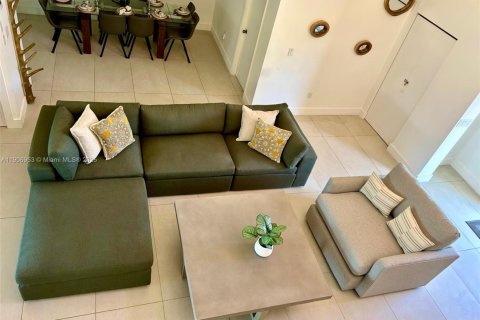 Casa en alquiler en North Bay Village, Florida, 4 dormitorios, 213.12 m2 № 2015903 - foto 18