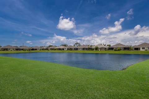 House in Sarasota, Florida 2 bedrooms, 130.62 sq.m. № 1824029 - photo 25