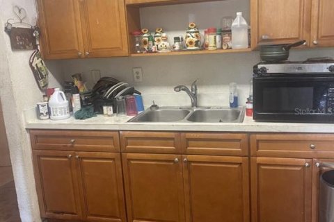 House in Orlando, Florida 3 bedrooms, 100.33 sq.m. № 1829153 - photo 3