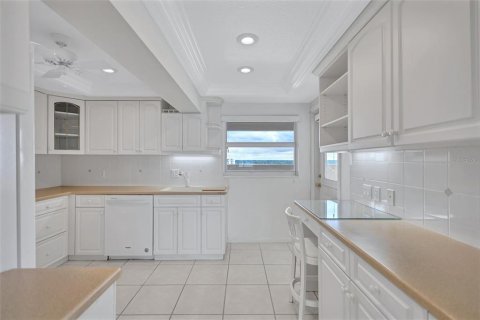 Copropriété à vendre à Sarasota, Floride: 2 chambres, 180.23 m2 № 2093267 - photo 29