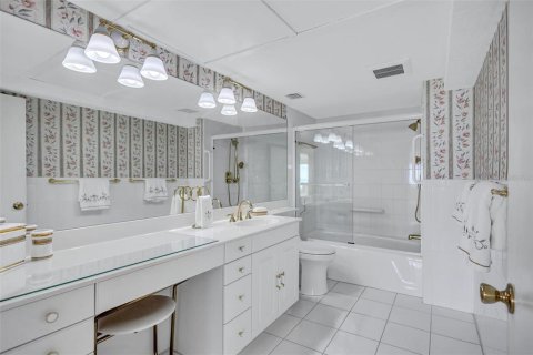 Copropriété à vendre à Sarasota, Floride: 2 chambres, 180.23 m2 № 2093267 - photo 23