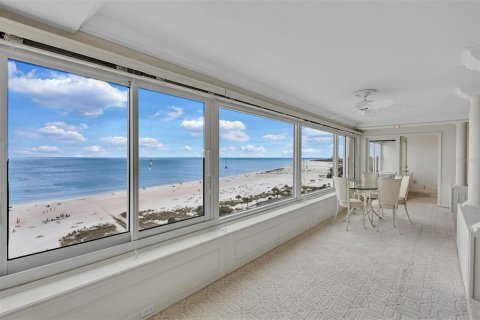 Copropriété à vendre à Sarasota, Floride: 2 chambres, 180.23 m2 № 2093267 - photo 10