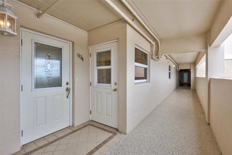Copropriété à vendre à Sarasota, Floride: 2 chambres, 180.23 m2 № 2093267 - photo 3