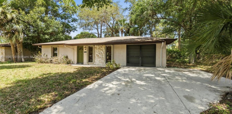 Casa en St. Lucie, Florida 2 dormitorios, 80.27 m2 № 2014395