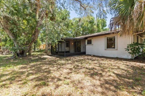 Casa en venta en St. Lucie, Florida, 2 dormitorios, 80.27 m2 № 2014395 - foto 18