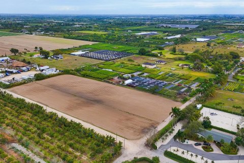 Купить коммерческую недвижимость в Майами, Флорида № 2019762 - фото 5