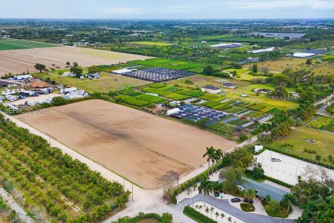 Купить коммерческую недвижимость в Майами, Флорида № 2019762 - фото 4