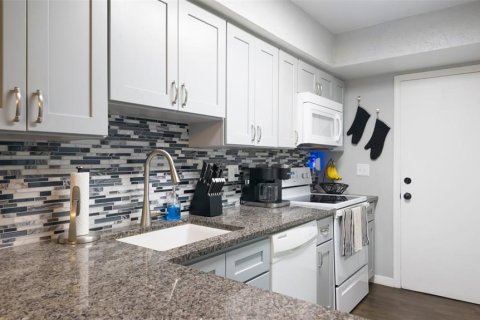 Condominio en venta en Clearwater, Florida, 2 dormitorios, 79.25 m2 № 1780546 - foto 25