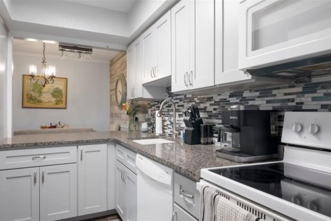 Condominio en venta en Clearwater, Florida, 2 dormitorios, 79.25 m2 № 1780546 - foto 21
