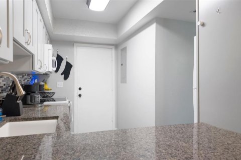 Condominio en venta en Clearwater, Florida, 2 dormitorios, 79.25 m2 № 1780546 - foto 26