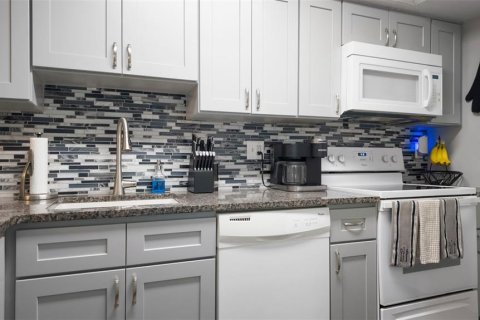 Condominio en venta en Clearwater, Florida, 2 dormitorios, 79.25 m2 № 1780546 - foto 20