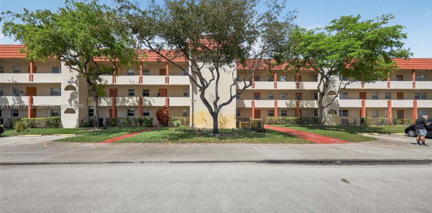 Condominio en Sunrise, Florida, 1 dormitorio  № 2049637