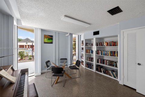 Condominio en venta en Sunrise, Florida, 1 dormitorio, 59.46 m2 № 2049637 - foto 8