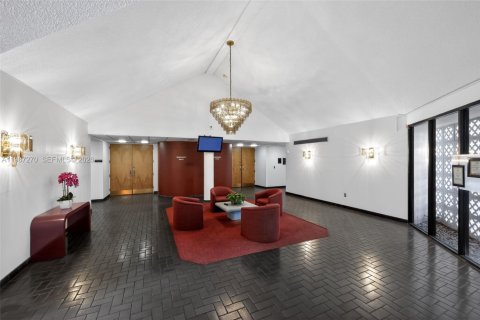 Condominio en venta en Sunrise, Florida, 1 dormitorio, 59.46 m2 № 2049637 - foto 23