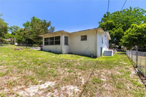 House in Beverly Hills, Florida 3 bedrooms, 112.6 sq.m. № 2205659 - photo 23