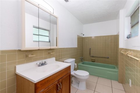 House in Beverly Hills, Florida 3 bedrooms, 112.6 sq.m. № 2205659 - photo 13