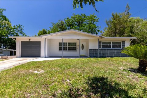 House in Beverly Hills, Florida 3 bedrooms, 112.6 sq.m. № 2205659