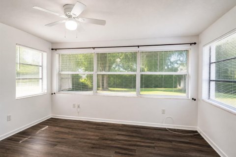 House in Beverly Hills, Florida 3 bedrooms, 112.6 sq.m. № 2205659 - photo 12