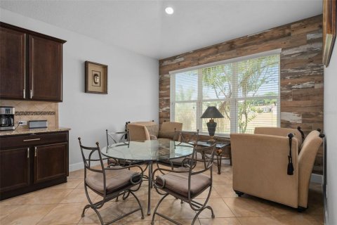 Villa ou maison à vendre à Mount Dora, Floride: 4 chambres, 225.94 m2 № 2202919 - photo 13